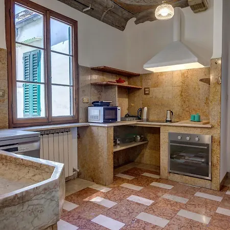Palestro By Mamo *