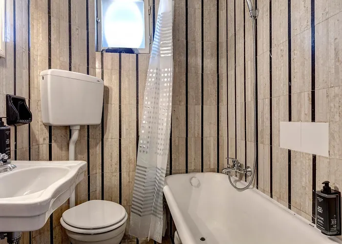 Palestro By Mamo *